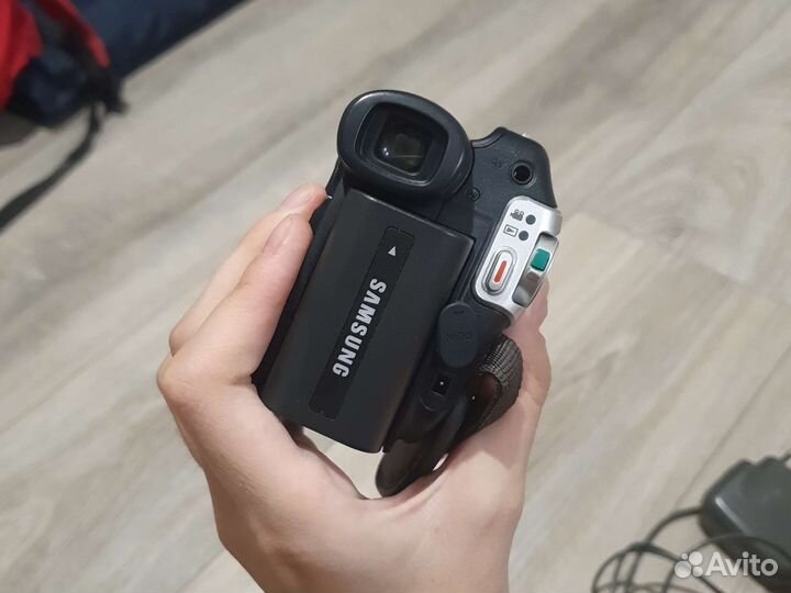 Видеокамера Samsung DVD VP - DC171Bi