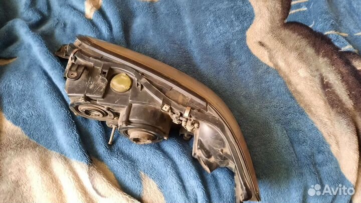 Фара Lexus gs300