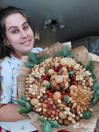 Букет из сухофруктов на 1 сентября