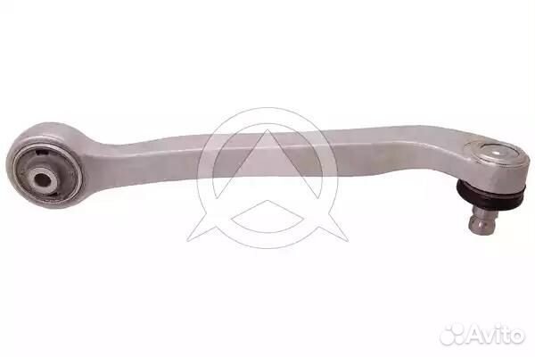 Рычаг подвески правый с шаровой опорой