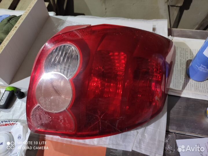 Фонари задние Toyota Auris