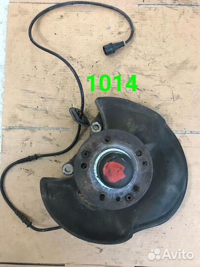 Ступица передняя левая Мерседес W124(1014)