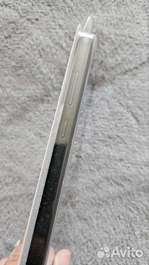 Чехол кожаный на samsung S20+ новый