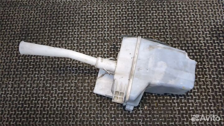 Бачок омывателя Toyota Corolla Verso, 2006