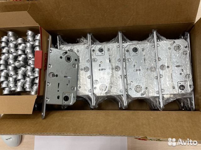 Замок магнитный AGB Mediana polaris WC (Италия)