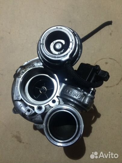 Турбина BMW F10/F11 F01/F02 5.0 7576985