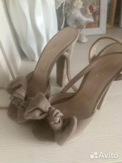 Босоножки 38