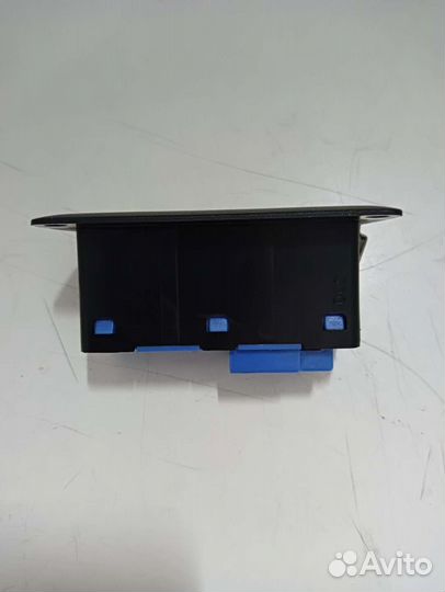 Выключатель багажной двери BMW X3 F25