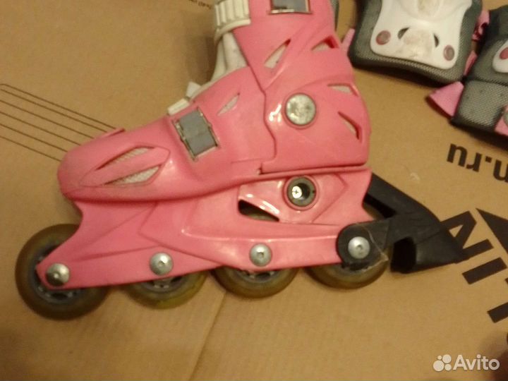 Роликовые коньки roces