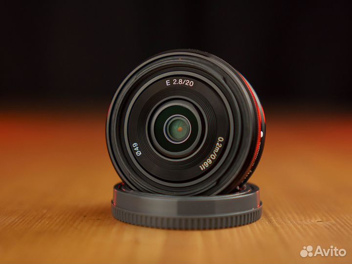 Sony 20mm f/2.8 (Sony E APS-C)