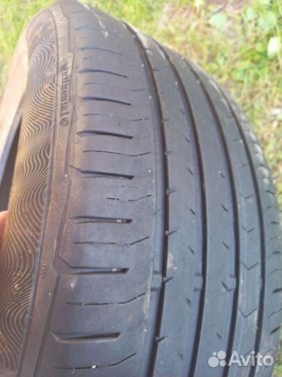 Continental ContiPremiumContact 5 215/55 R17