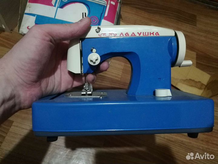 Детская швейная машинка ладушка новая
