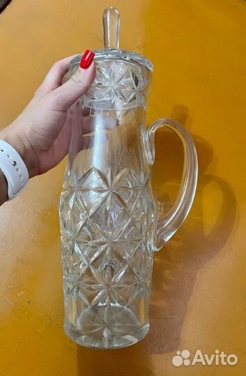 Хрустальный кувшин с крышкой