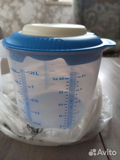 Ёмкость (кувшин) мерная с крышкой