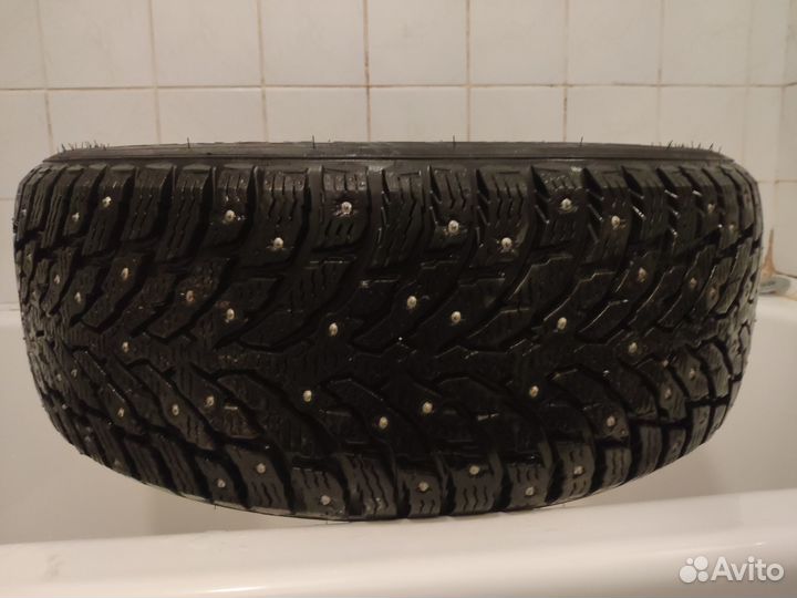 Nokian Tyres Hakkapeliitta 9 215/55 R17