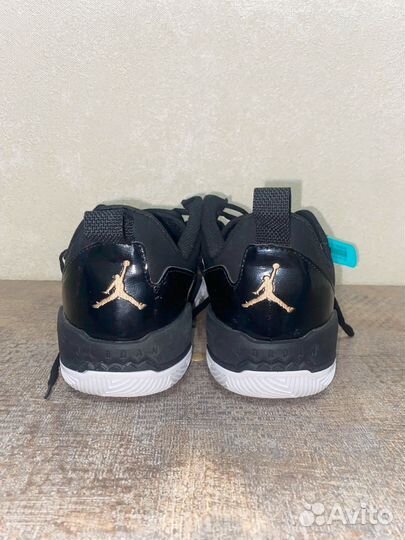 Баскетбольные кроссовки