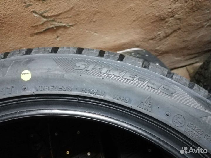 Bridgestone Blizzak Spike-02 225/45 R18 91T