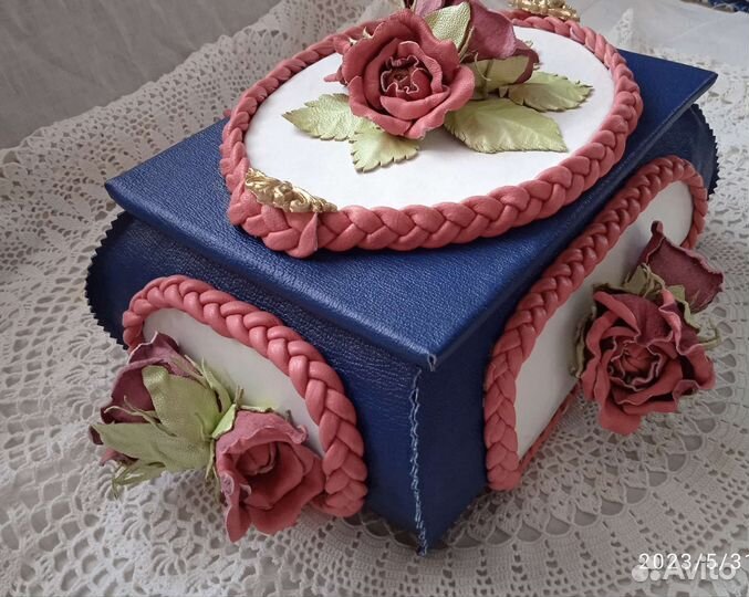 Коробка подарочная из натуральной кожи