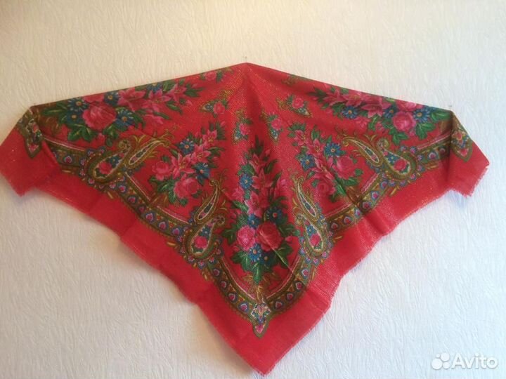 Шаль шерстяная платок Новая