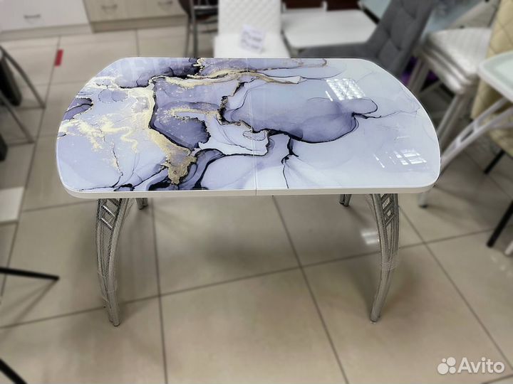 Кухонный стол