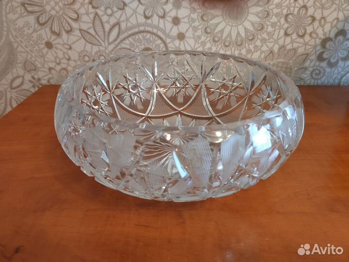 Ваза хрустальная