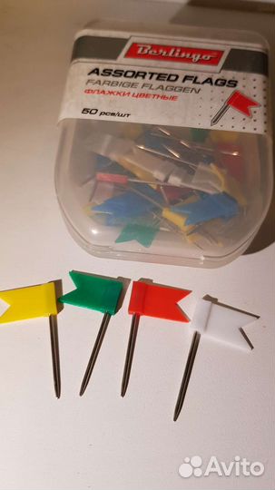 Кнопки булавки флажки цветные