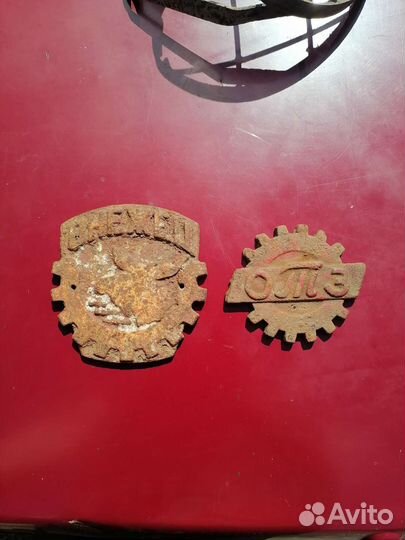 Эмблема для трактора тдт 40 и тдт 55