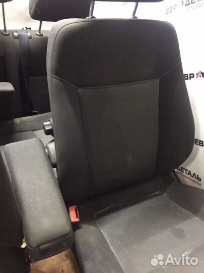 Сиденье Opel Astra H седан 1.6 Z16XER 2008