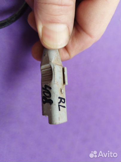 Датчик абс abs задний левый Peugeot 408 4D