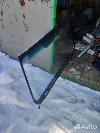 Стекло лобовое новое на киа соренто 2 (2011-2012г)