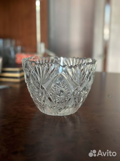 Хрустальная ваза