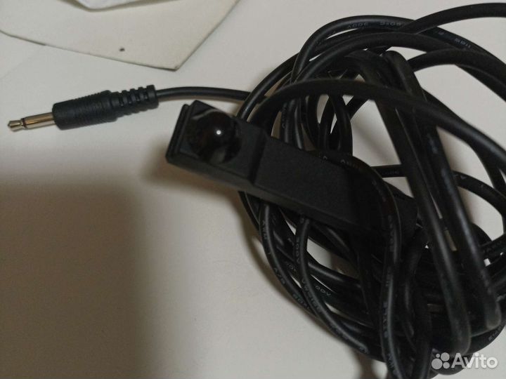 Для смартфонов провод