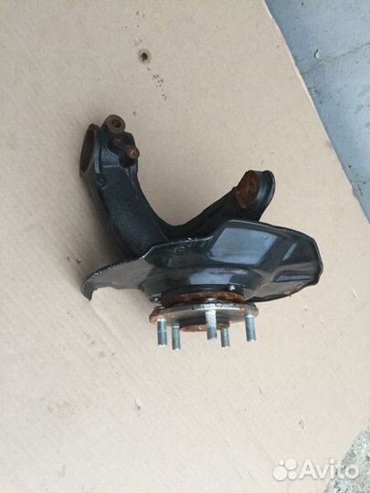 Кулак поворотный передний правый Honda Accord 10