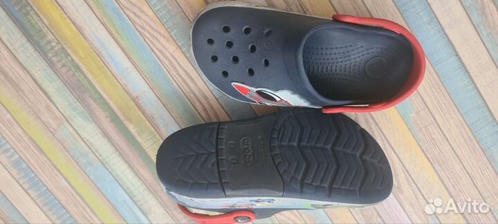 Crocs j1