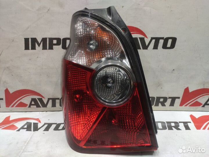 Стоп-сигнал левый Hyundai Terracan HP D4BH