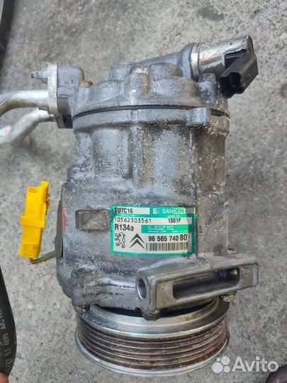 Компрессор кондиционера Peugeot Citroen