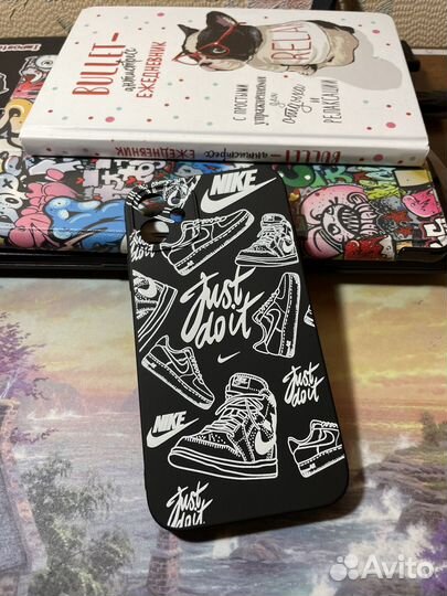 Чехол на iPhone 11