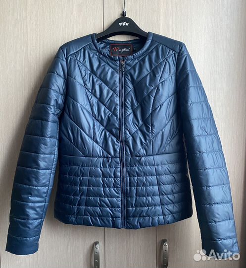 Куртка демисезонная новая 44 разм