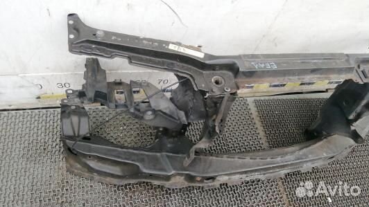 Передняя панель крепления облицовки (телевизор) BM