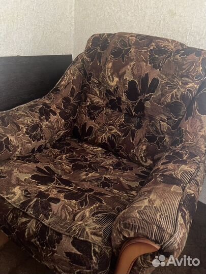 Диван и 2 кресла