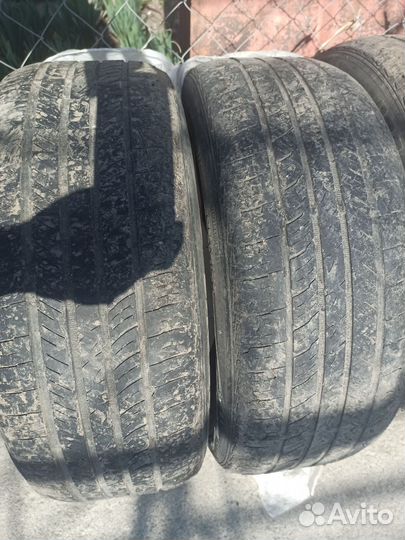 Roadstone N'Fera AU5 215/55 R17 94W