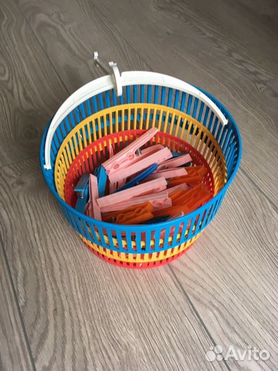 Прищепки в корзинке
