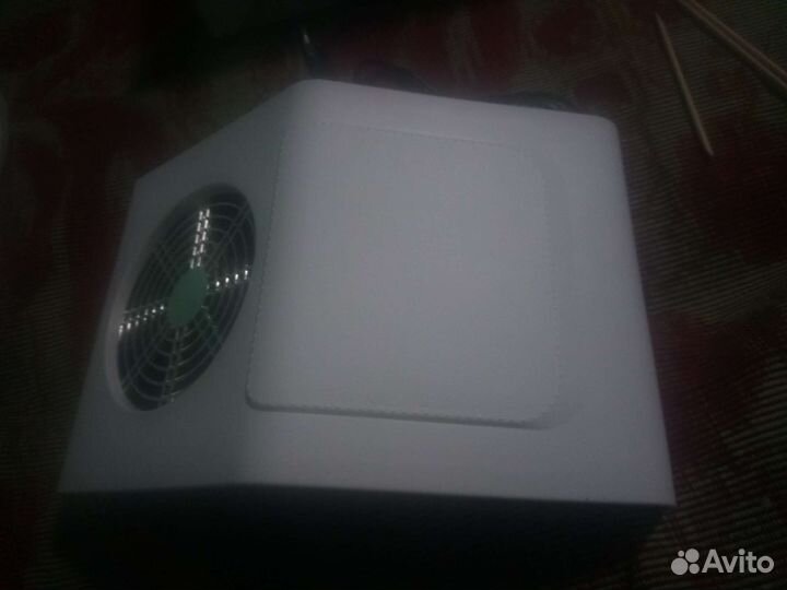 Маникюрный пылесос