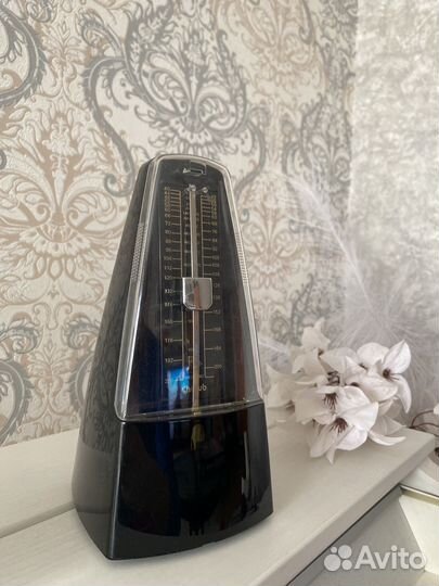 Метроном механический