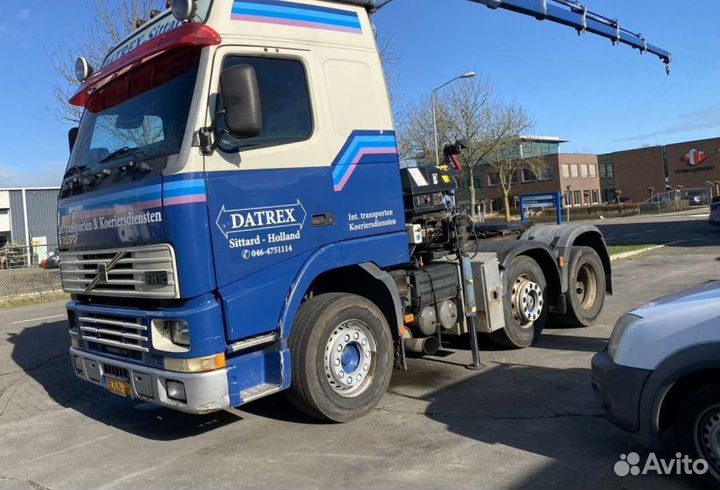 Pазбираем грузовик Volvo FH 2001-2005