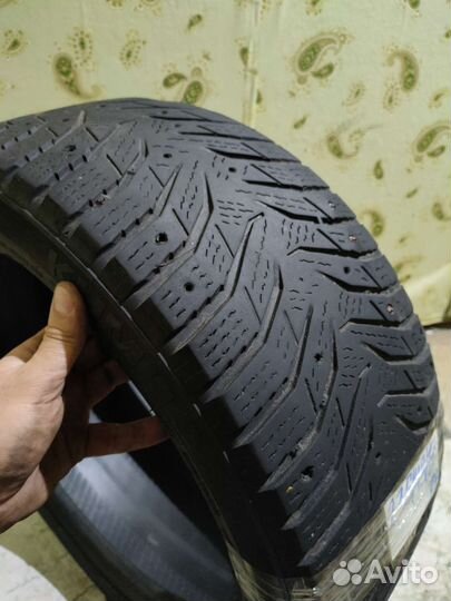 Kumho WinterCraft Ice WI31 235/45 R17 97T
