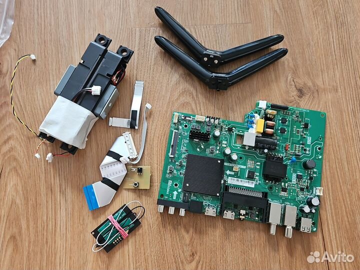 Запчасти от телевизора Xiaomi