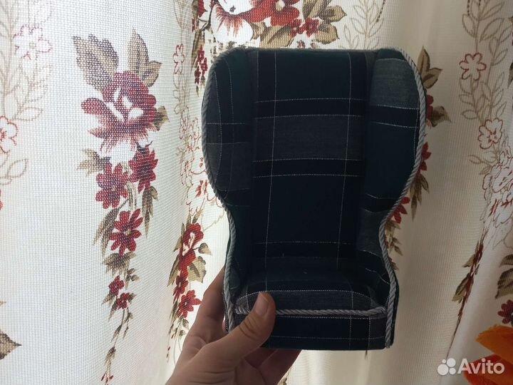 Кресло для куклы