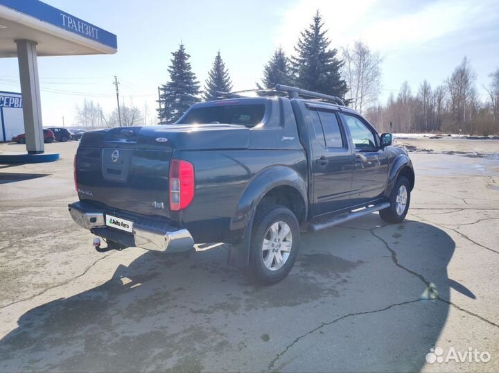 Nissan Navara 2.5 AT, 2008, 250 458 км