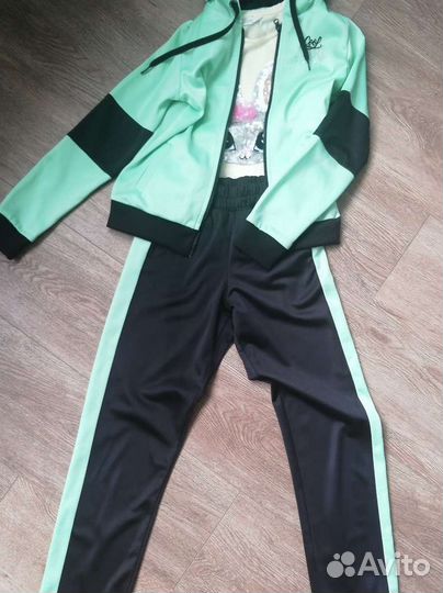Спортивный костюм для девочки 134 рост